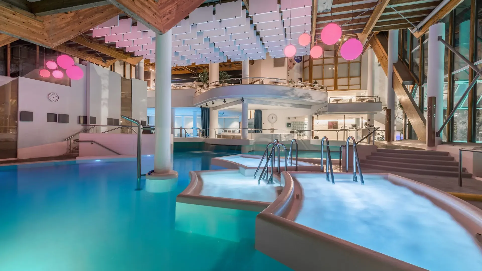 Thermae 2000 — thermaal binnenbad